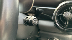 MINI Hatchback 1.5 Cooper Classic Premium 5dr Petrol Hatchback